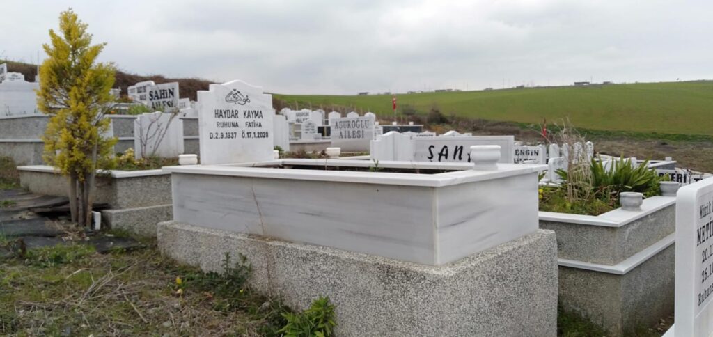 derecik mezar modelleri