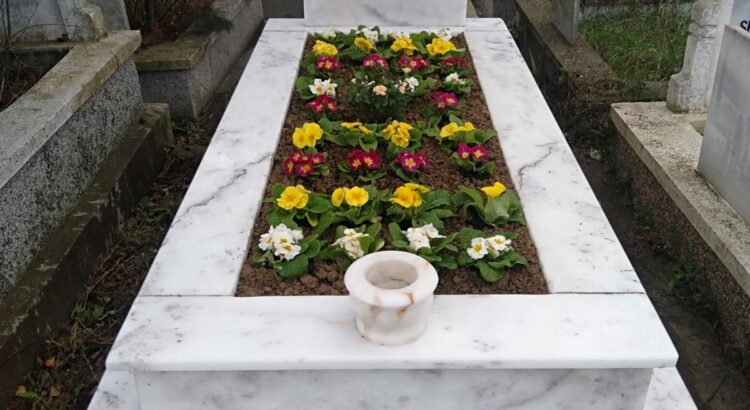 derecik mezar taşı modeli mermer